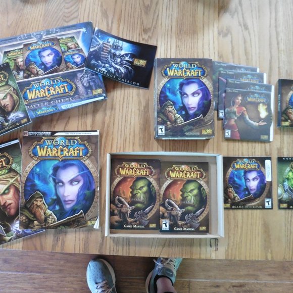 World of Warcraft Assortment - Refer Pictures - Picture 1 of 7